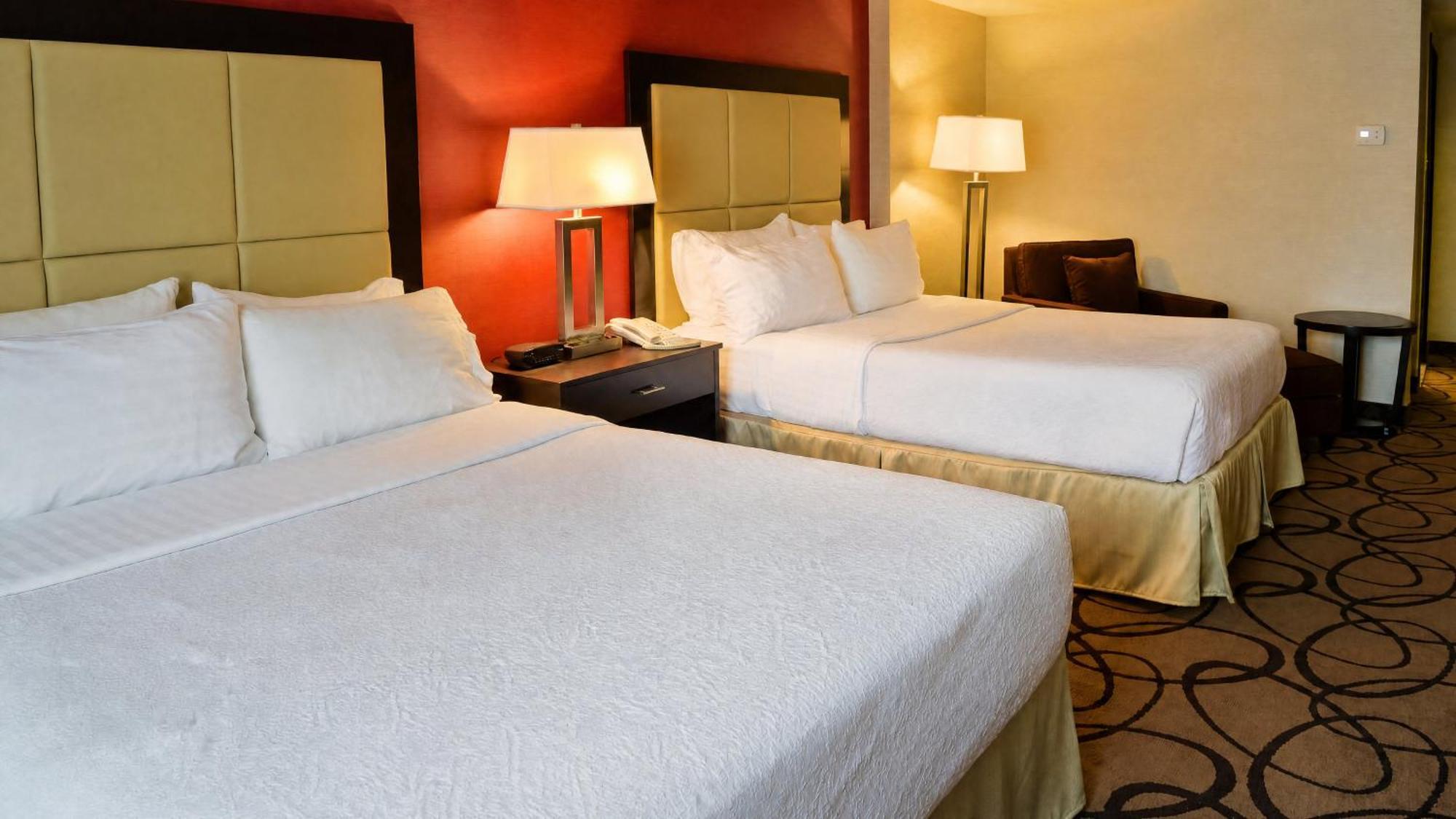 Queen Room Two Queen Beds High Floor or Non-Smoking